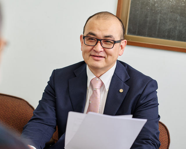行政書士 樋口直人